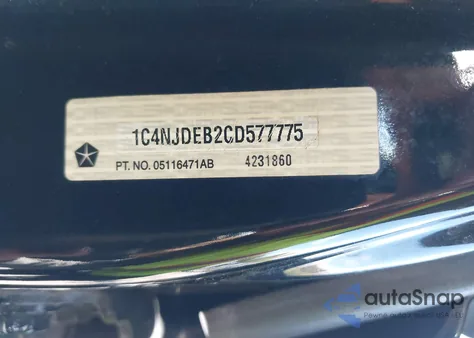 2012 Jeep Compass Latitude z USA, uszkodzony, nr VIN 1C4NJDEB2CD577775